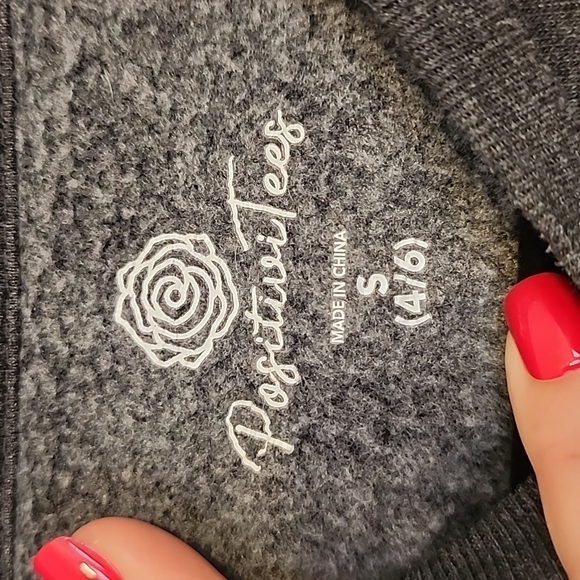 Mama Sweater - Picture 3 of 11